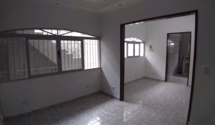Casa com 4 quartos à venda na Rua Manuel Alves Mesquita, Cidade Domitila, São Paulo por R$ 350.000