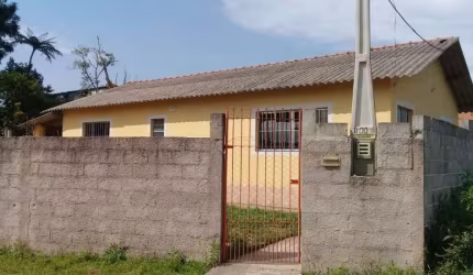 Casa com 2 quartos à venda no Centro, Tapiraí , 370 m2 por R$ 190.000