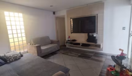 Casa com 3 quartos à venda na Rua Manuel Garcia Bernardes, Vila Joaniza, São Paulo, 200 m2 por R$ 750.000