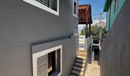 Casa com 2 quartos à venda na Rua Alice dos Santos Peixe, Jardim Selma, São Paulo, 125 m2 por R$ 439.000