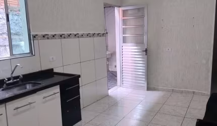 Casa com 1 quarto para alugar na Rua Virgílio Gonçalves Leite, Americanópolis, São Paulo por R$ 900