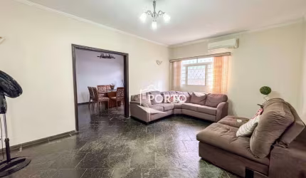 Casa de 3 quartos à venda no bairro Centro em Piracicaba