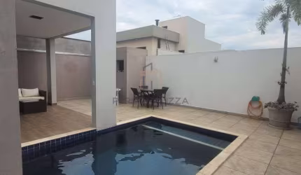 Ótima casa para venda no Condomínio Residencial dos Ipês,  localizada no bairro Engordadouro, Jundiaí - SP. Condomínio com portaria e segurança 24 horas