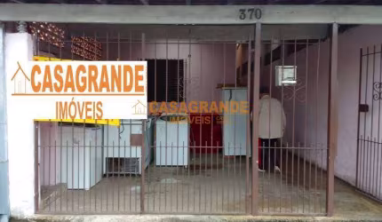 Casa com 2 quartos Galo Branco