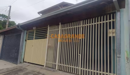 Casa com 02 quartos a Venda no Jardim Ismênia