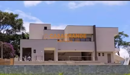 Casa com 4 quartos 300 m² - Condomínio Colinas do Parahyba