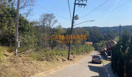 Terreno com 691,92 m² no Centro em Santo Antônio do Pinhal, SP