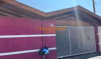 Casa com 03  quartos, 130mts no Conj, Res, Galo Branco SJC