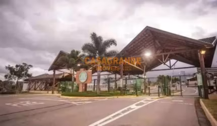 Terreno com 296mts no Cond, Residencial Mantiqueira