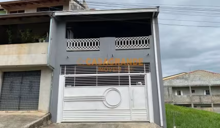 Casa com 03 quartos 150mts Jardim Altos de Santana