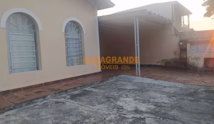 Casa - 3 quartos - 300m² - Edicula-  Jardim Valparaiba