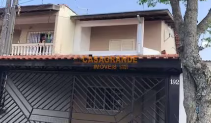 Casa com 3 quartos 157m²- Bosque dos Ipês
