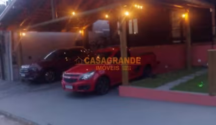 Casa com 3 quartos com 160 metros quadrados no Condominio Morada da Serra,