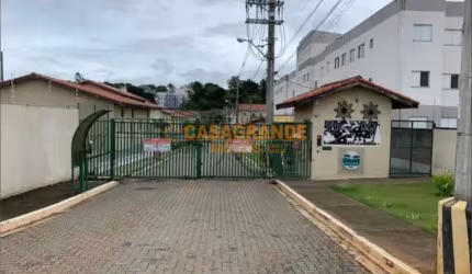 Casa com 02 quartos, 56m² no Jardim São Judas Tadeu SJC