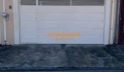 Casa com 03 quartos, 100m² no Conjunto Residencial Galo Branco  SJC