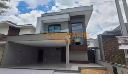 Casa à Venda no Altos da Serra VI - 240m² Área Construída - 3 Suítes