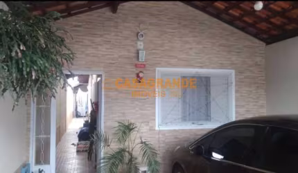 Casa com 3 quartos no Residencial Galo Branco