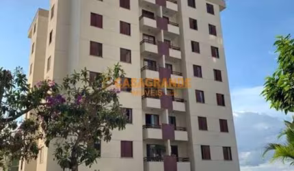 Apartamento com 3 quartos, 79m², Portal do Parque