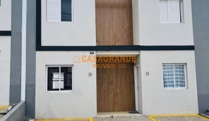 Casa com 02 quartos, 56m² no Chácara dos Coqueiros SJC