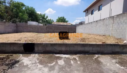 Terreno à Venda Lote Inteiro na Vila Branca - 250m²
