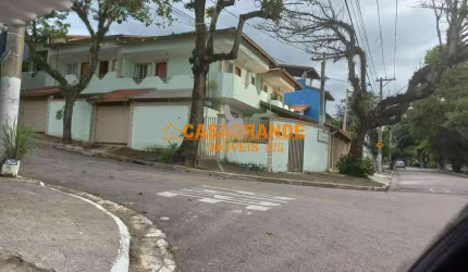 Casa com 02 quartos, no Parque Industrial SJC