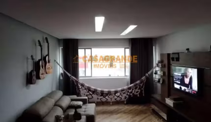 Apartamento com 03 quartos, 114m² no Jardim São Dimas  SJC