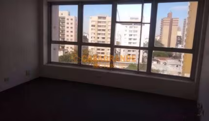 Sala à Venda no Ed Saint James - 35m²