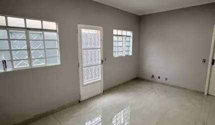 Casa com 02 quartos, 70m² no Parque Novo Horizonte, SJC