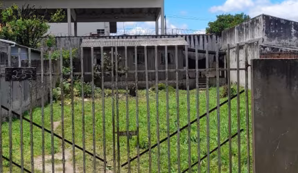 excelente terreno plano com Benfeitoria pinhais