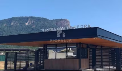 Terreno no Condomínio Reserva da Pedra no bairro Pedra Branca, Palhoça