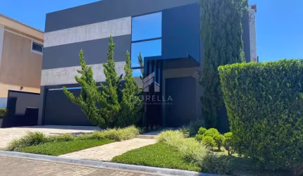 Casa em condomínio com 04 suítes em Jurerê Internacional - Florianópolis/SC