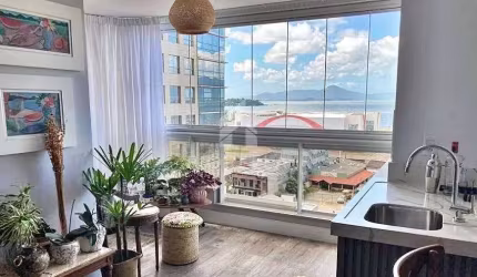 Apartamento alto padrão com 03 dormitórios, sendo 01 suíte no bairro Campinas - São José/SC