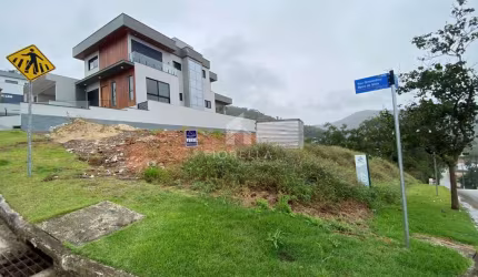 Terreno no Loteamento Vista da Pedra medindo 488,08m² em São José - SC