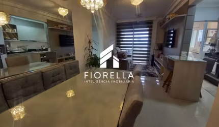 Apartamento à venda, com 02 dormitórios sendo 01 suite, 01 vaga, no Abraão em Florianópolis/SC