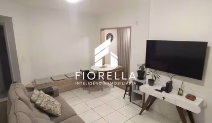 Apartamento à venda com 03 dormitórios sendo 01 suíte  no bairro Flor de Napolis em São José