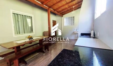 Casa com 3 dormitórios sendo 1 suite, em Forquilhas, São José/SC