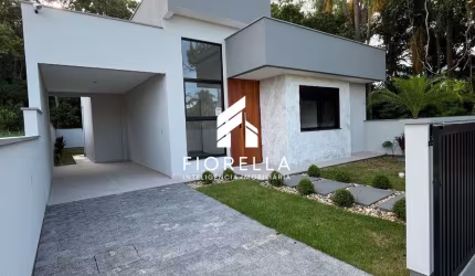 CASA 3 DORMITÓRIOS SENDO 1 SUITE NO NOVO HORIZONTE, SÃO JOSÉ/SC