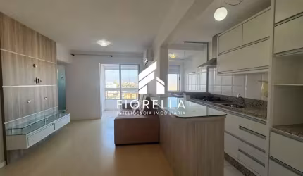 Excelente apartamento 02 dormitórios, sendo 01 suíte no bairro Ipiranga - São José/SC