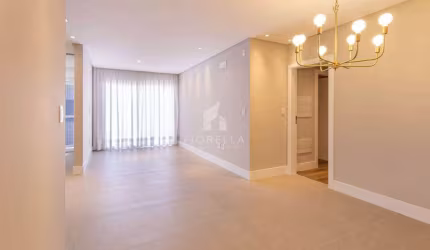 Apartamento com 03 suítes no bairro Campinas - São José / SC