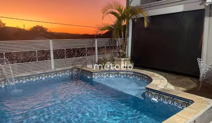 Casa com 3 dormitórios à venda, 175 m² por R$ 3.500.000,00 - Nogueira - Guararema/SP