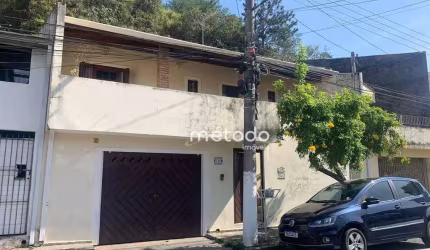 Casa com 2 dormitórios à venda, 130 m² por R$ 580.000,00 - Centro - Guararema/SP
