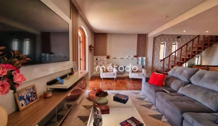 Casa alto padrão com 4 dormitórios à venda,  256 m² por R$ 1.900.000 - Centro - Guararema/SP