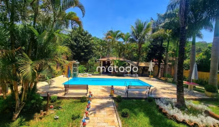 Casa com 6 dormitórios à venda, 364 m² por R$ 1.590.000,00 - Jardim Itapema - Guararema/SP