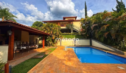 Casa com 4 dormitórios à venda, 380 m² por R$ 1.800.000,00 - Condomínio Residencial Alpes de Guararema - Guararema/SP