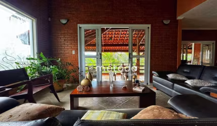 Casa com 5 dormitórios à venda, 290 m² por R$ 2.400.000,00 - Condomínio Residencial Alpes de Guararema - Guararema/SP