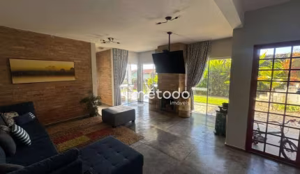 Casa com 3 dormitórios à venda, 280 m² por R$1.499.500,00 - Centro - Guararema/SP
