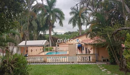 Chácara com 4 dormitórios à venda, 1765 m² por R$ 750.000,00 - Veraneio Irajá - Jacareí/SP