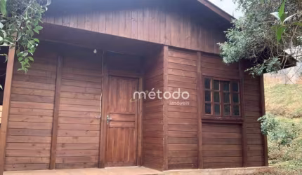 Casa com 3 dormitórios à venda, 100 m² por R$ 800.000 - Condomínio Residencial Alpes de Guararema - Guararema/SP