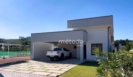 Casa com 3 dormitórios à venda, 227 m² por R$ 1.785.000 - Condomínio Residencial Águas do Paraíba - Guararema/SP