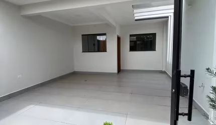 Casa com suite no Jardim Ouro Verde